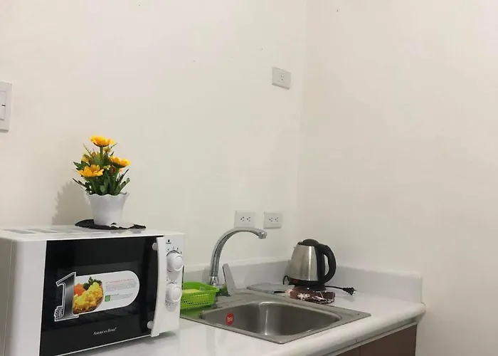 Grand Riviera Suites2 @ Us Embassy/freepool/wi-fi Apartment