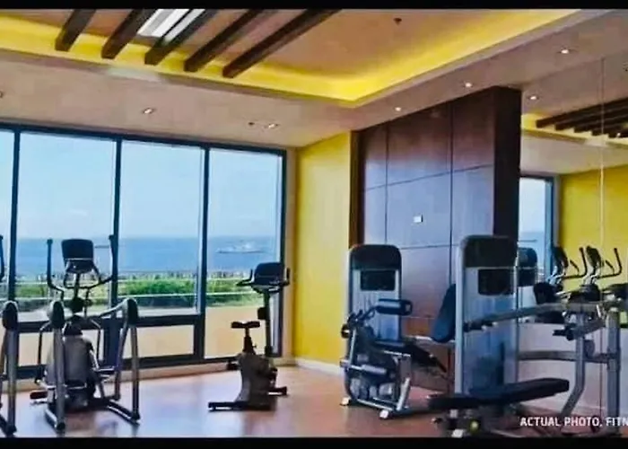 Grand Riviera Suites2 @ Us Embassy/freepool/wi-fi Apartment Manila